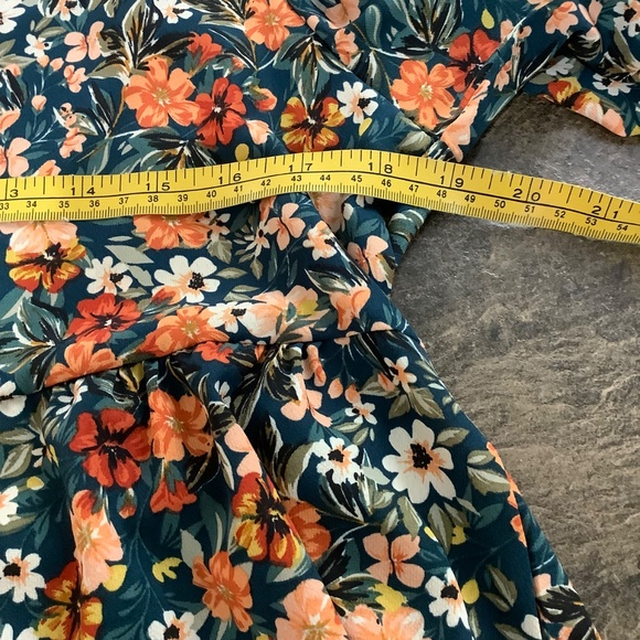 Floral boh smock top MEDIUM - Picture 7 of 8